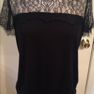 Ann Taylor top. Excellent condition.